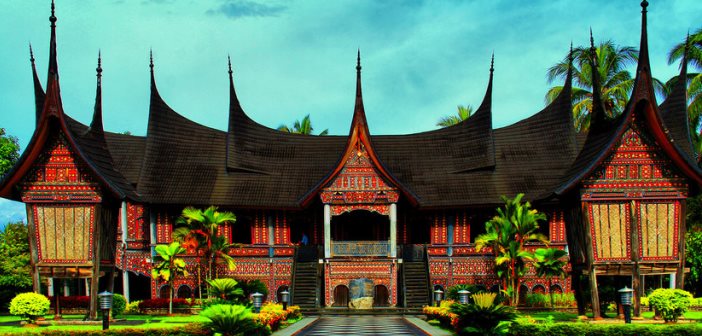 Rumah tradisional Indonesia
